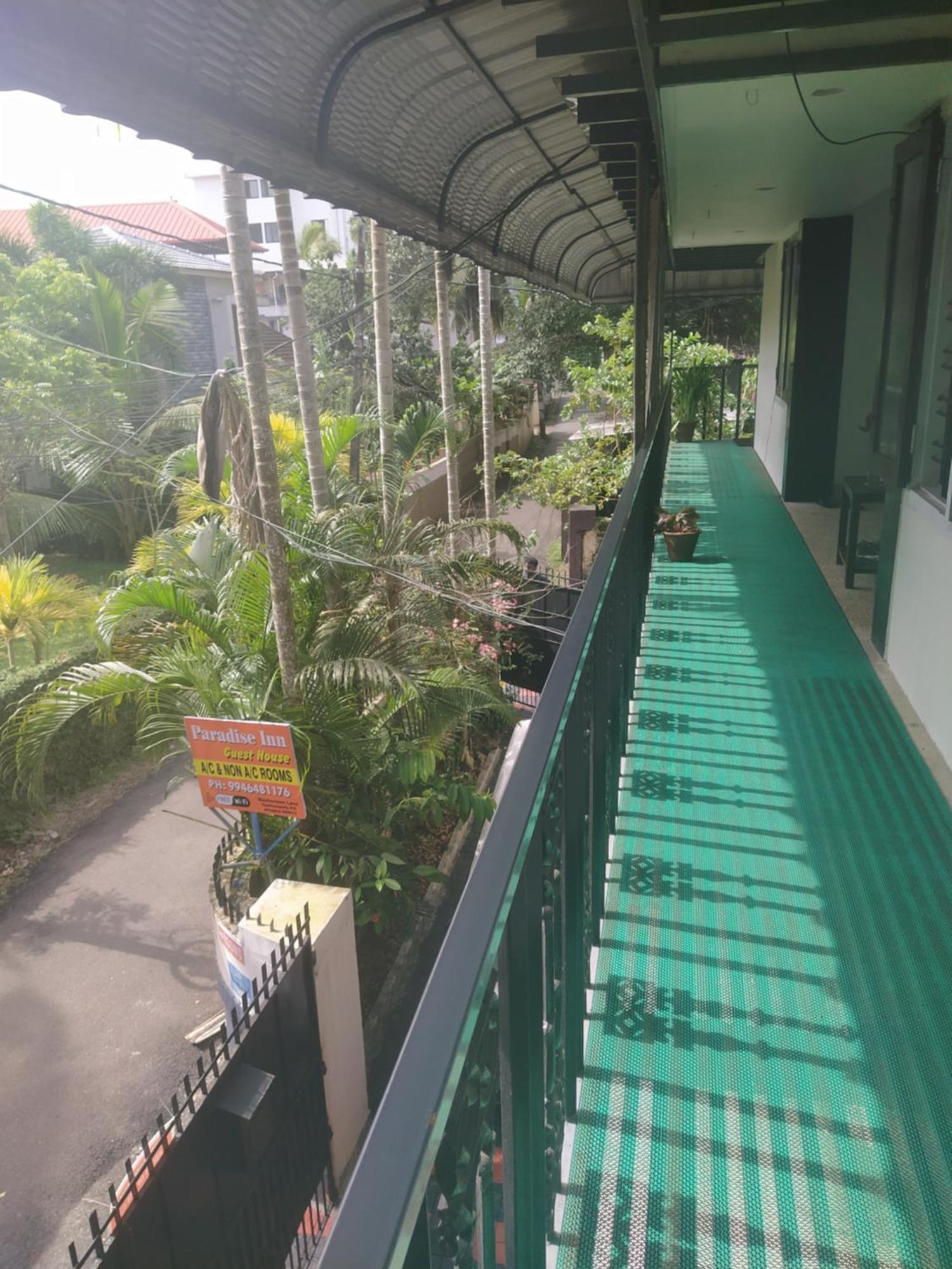 Paradise Inn Guest House Alappuzha Bagian luar foto